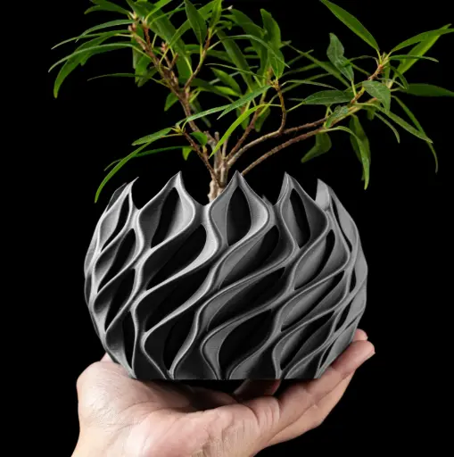 Twisted Plant Pot